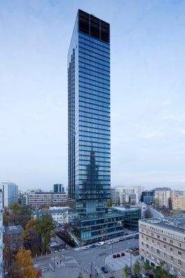 Cosmopolitan Twarda 2/4 in Warschau