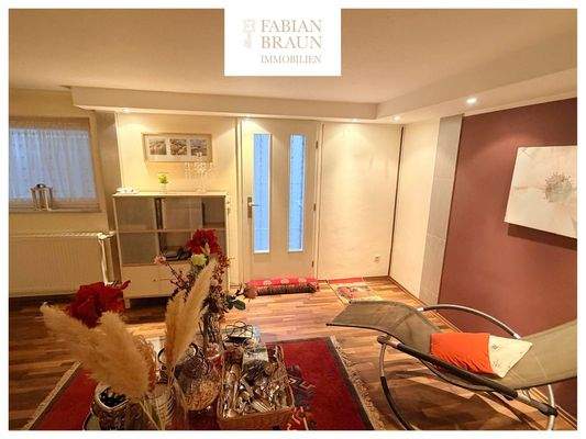 Zimmer Nr. I im UG mit Zugang in den Garten 