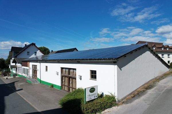 Gasthof mit Restaurant- und Veranstaltungsbereichen