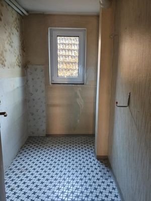 nach den 4 Stufen: für Garderobe, usw.