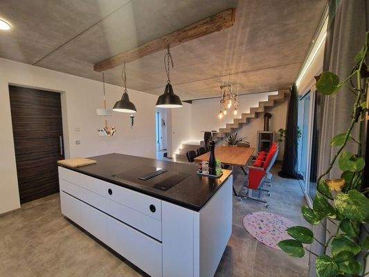 Küche mit Essbereich