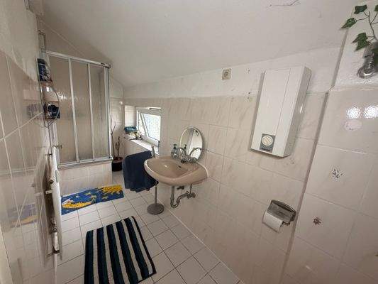 Badezimmer 2.OG