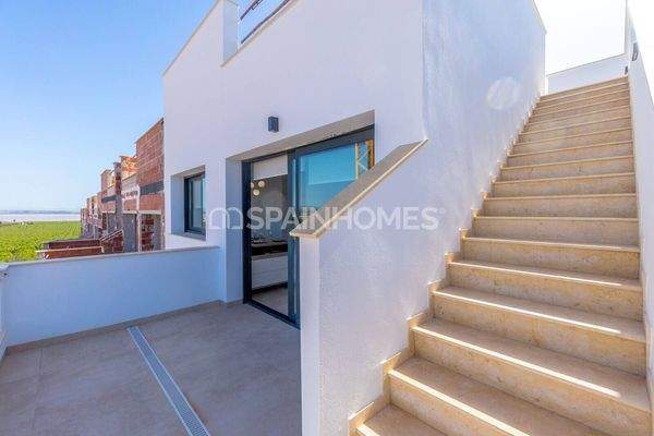 Properties in a Complex in a Popular Location in Torrevieja