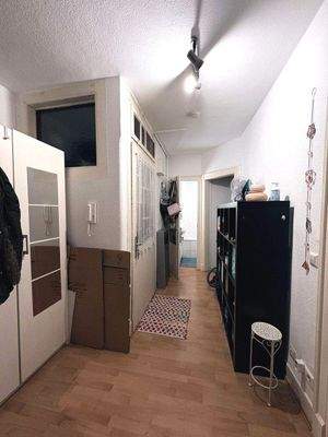 Flur mit Ess-Büroecke