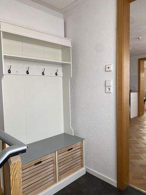 Garderobe vor Wohnungseingang