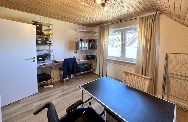 Kinderzimmer oder Büro