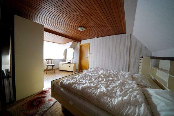 mit separatem Ankleidezimmer