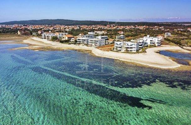 Nur 50 Meter vom Meer entfernt!