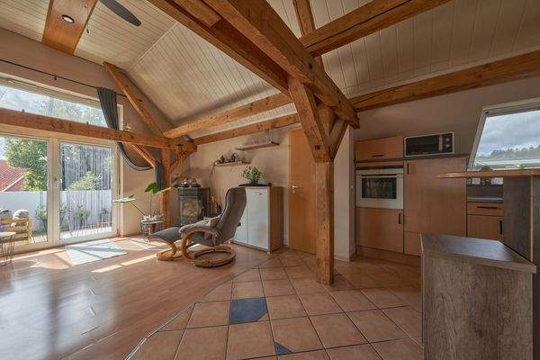 Kaminecke und Balkonzugang