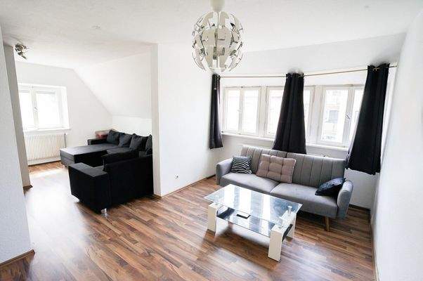 Wohnzimmer 2. OG (1)