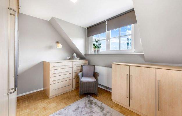 Ankleidezimmer DG (Wohnhaus 2) 