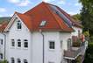 Die gesamte Wohneinheit besteht aus zwei Gebäuden, die Wohnung befindet sich im hinteren Haus- ruhig und privat