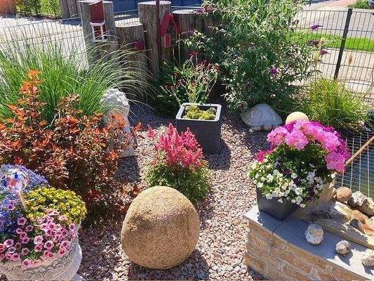 Liebevoll angelegter Garten