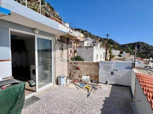 Kreta, Kritsa: Drei-stöckiges Dorfhaus mit zwei Schlafzimmern und schöner Aussicht