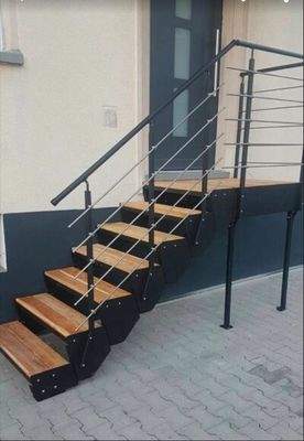 Beispiel Treppe am Hauseingang