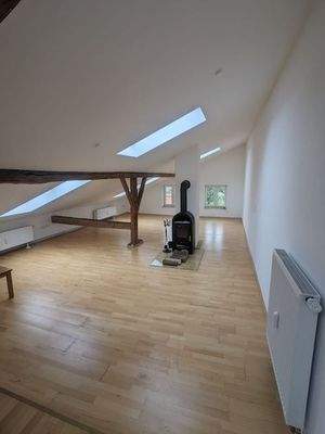 Atelierraum_mit_Ofen