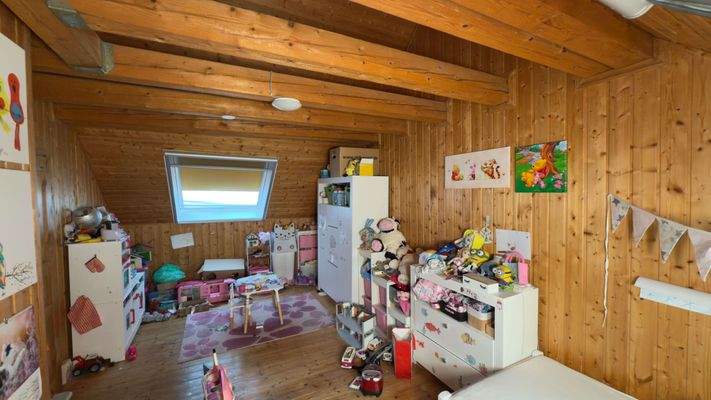 Kinderzimmer 2OG