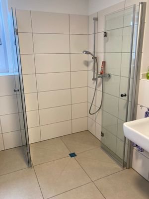 übergroße Dusche