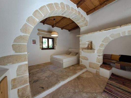 Kreta, Aspro: 3 Villen mit traditionellen Steinelementen und Bergblick zu verkaufen