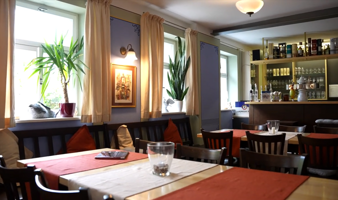 EG Gaststube mit Theke