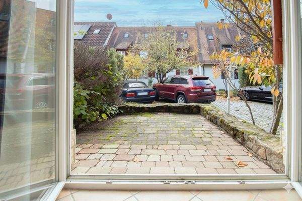 Schlafzimmer EG Terrasse