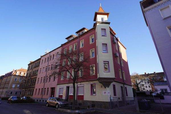 Attraktives Jugendstilgebäude in St- Leonhard!