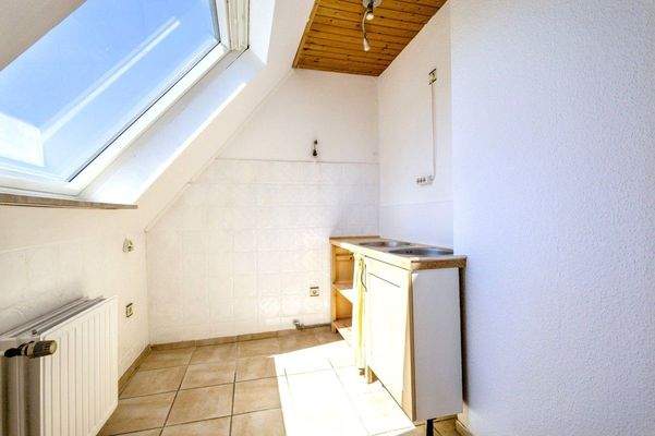 Küche - leerstehende Wohnung OG