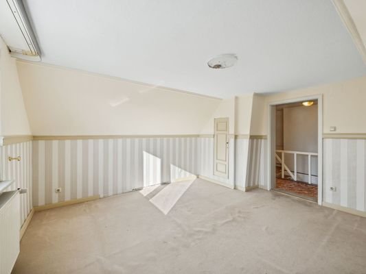 Zimmer 1 Dachgeschoss