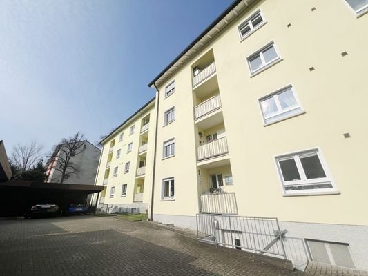 Gebäuderückseite