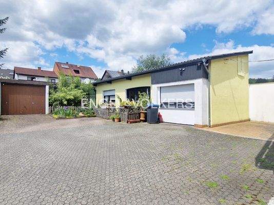 Nebengebäude/ Hinterhof