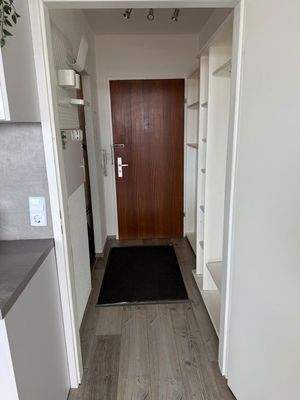 Eingangstür und Flur