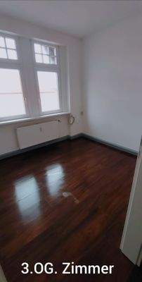 3.OG. Zimmer(3).jpg