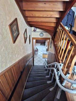Treppe zur 1. Etage 