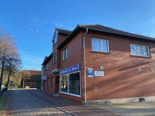 Außenansicht, Straßenseite