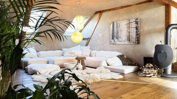 Wohnzimmer mit Kaminofen