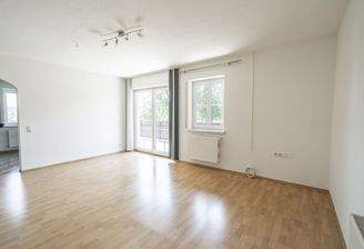 Wohnzimmer (Wohnung EG)