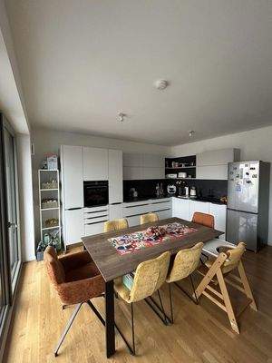 Küche und Essbereich