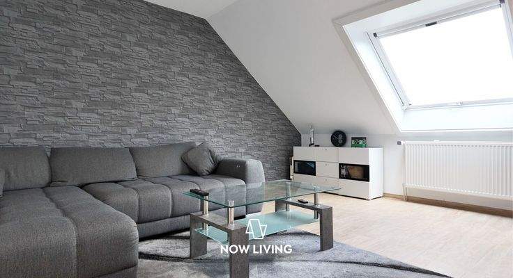 Schlafzimmer/Hobbyraum DG