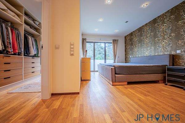 Schlafzimmer / Ankleidezimmer