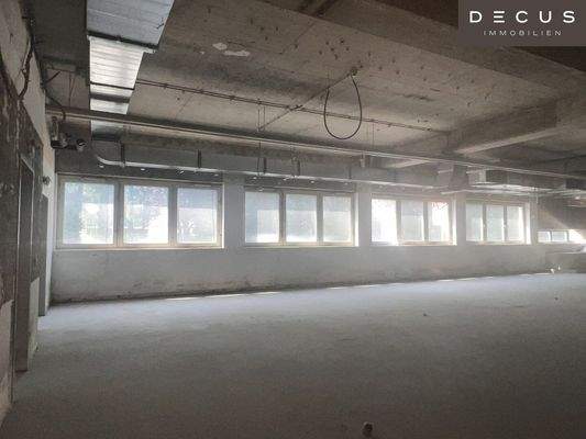 Erdgeschoß - Fenster in Richtung Schulring