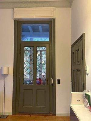 Tür zum Wintergarten einer sanierten Wohnung