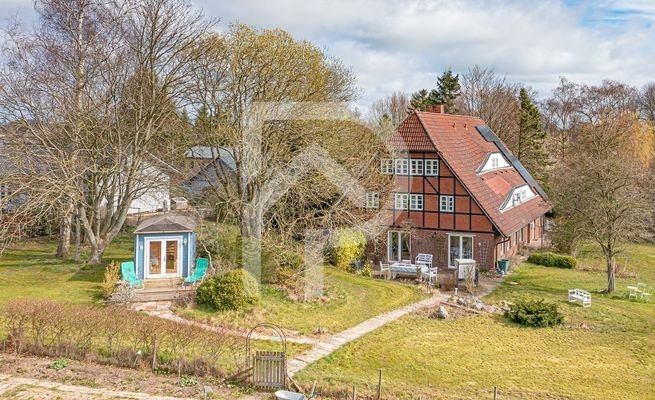 Haupt- und Saunahaus