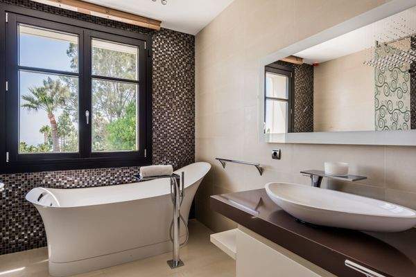 Photo: Villa in Marbella East