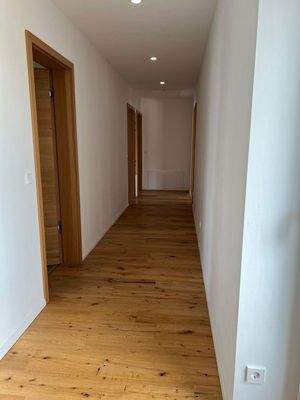 Flur zu Schlafräumen und Bad