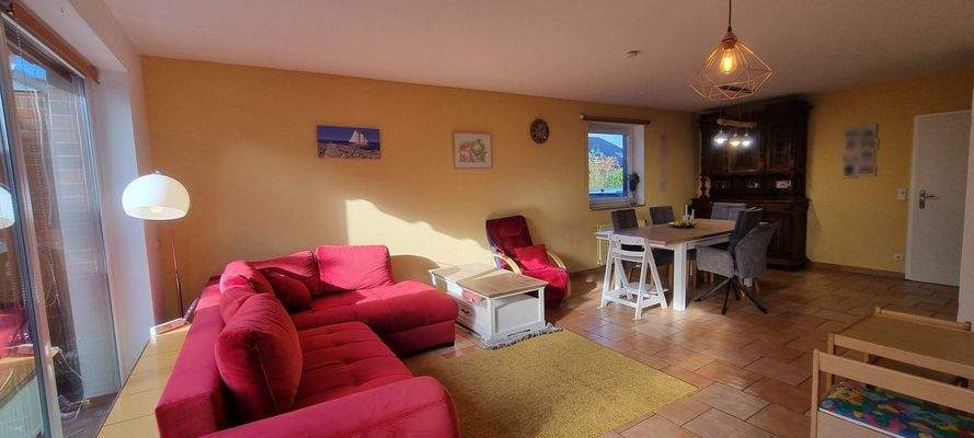 Wohn- und Essbereich 