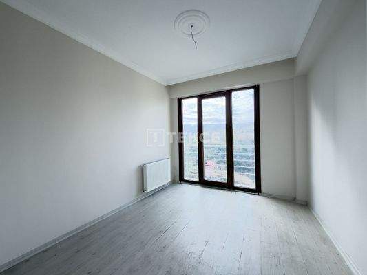 Ready-to-Move Apartment in a Prime Location in Trabzon Yomra