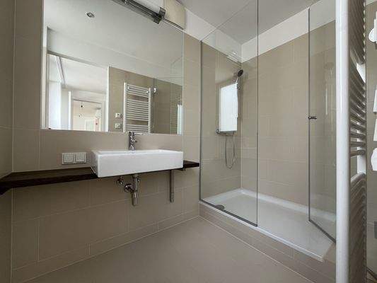 Badezimmer en suite 1