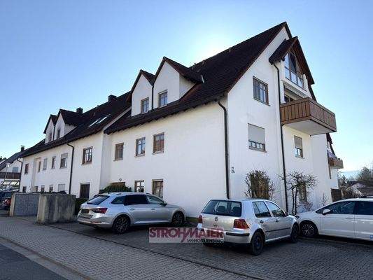 Außenansicht u. Stellplatz