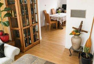 1. Wohnzimmer