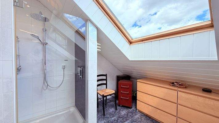 Dusche mit Tageslicht